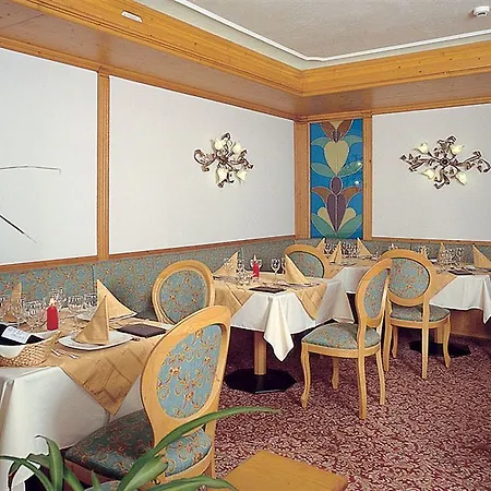 Olympia Hotel 3*